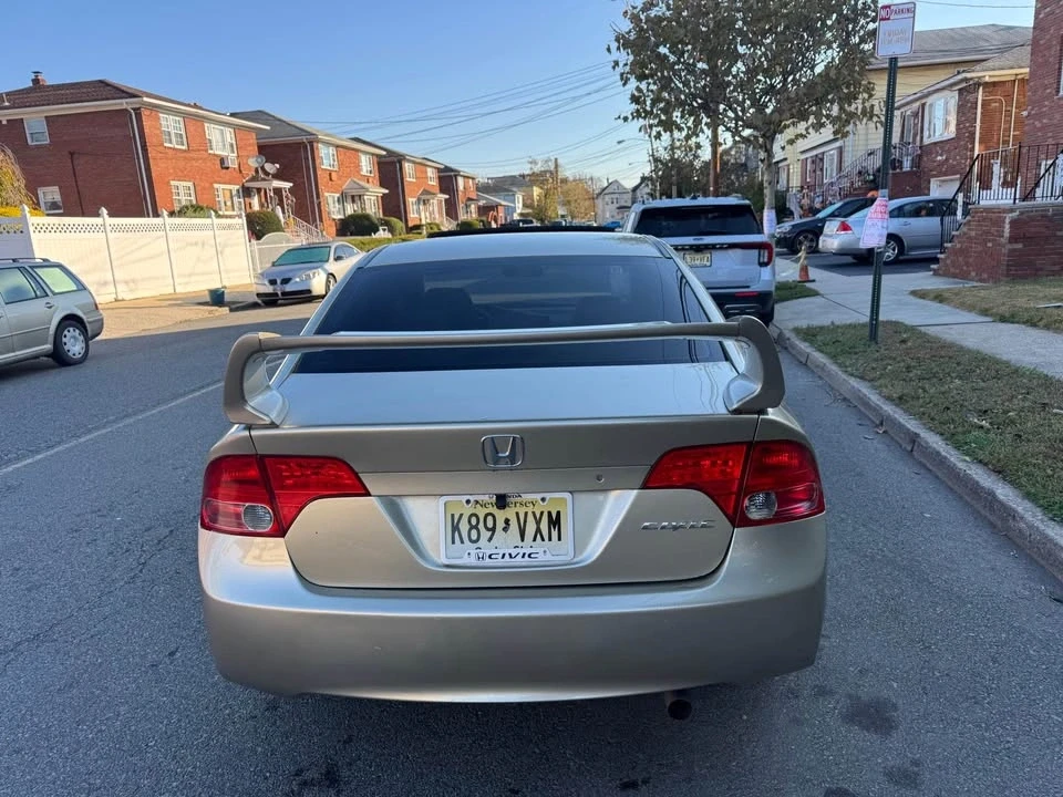 2009 Honda Civic 8th Gen - Image 9 of 20