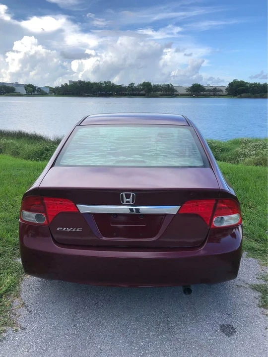2009 Honda Civic 8th Gen - Image 15 of 17