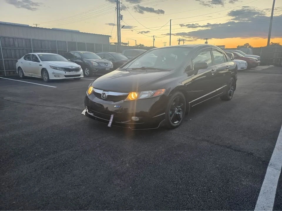 2009 Honda Civic 8th Gen - Image 3 of 13