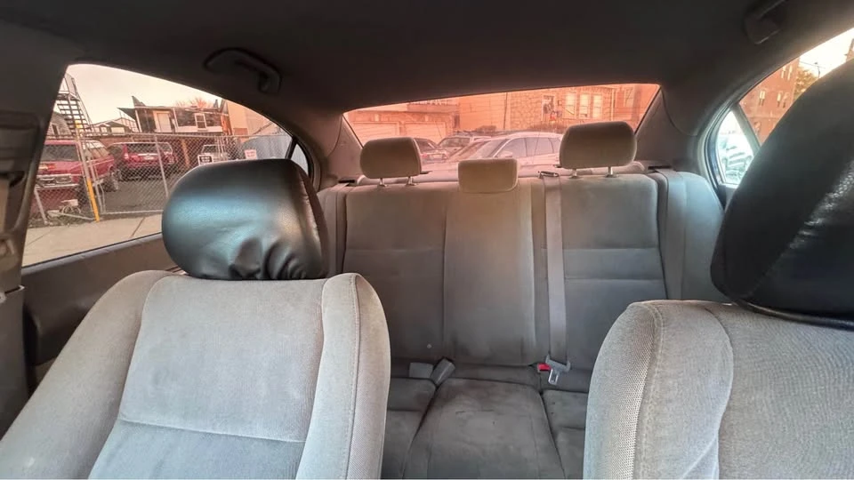 2009 Honda Civic 8th Gen - Image 12 of 13