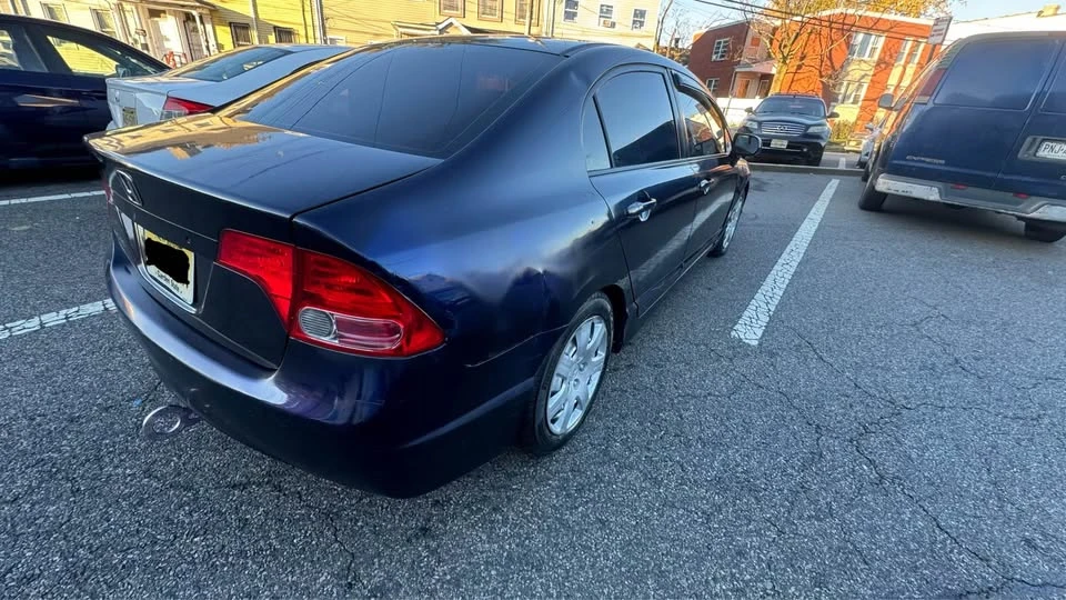 2009 Honda Civic 8th Gen - Image 9 of 13