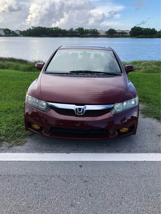 2009 Honda Civic 8th Gen - Image 3 of 17
