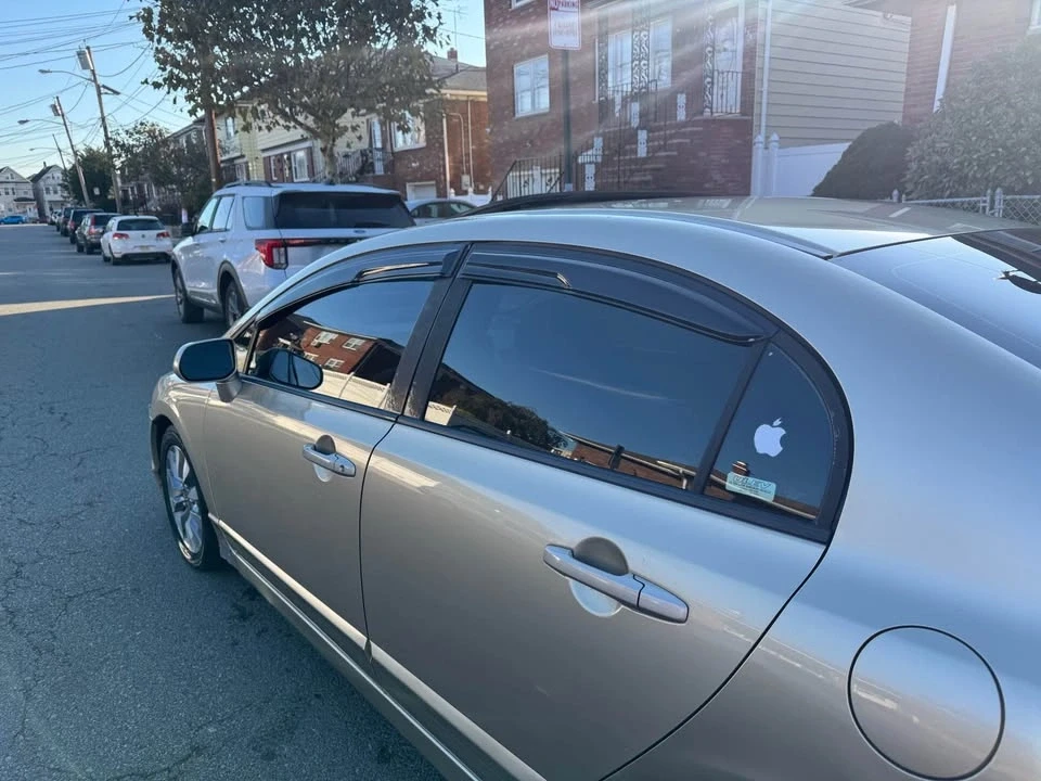 2009 Honda Civic 8th Gen - Image 16 of 20