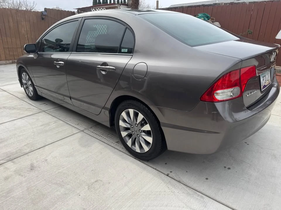 2009 Honda Civic 8th Gen - Image 5 of 13