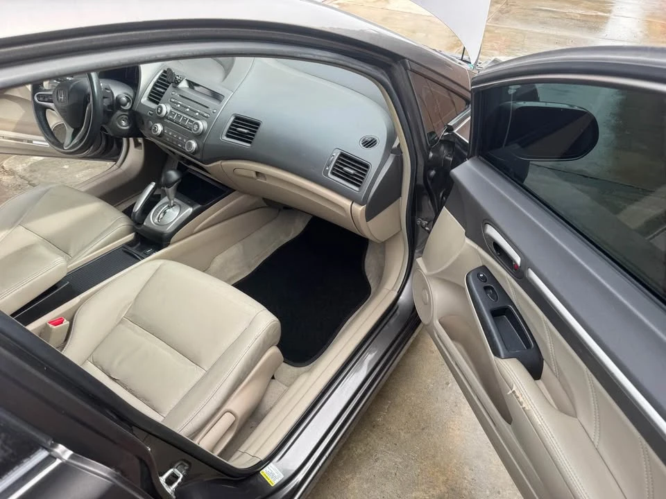 2009 Honda Civic 8th Gen - Image 6 of 13