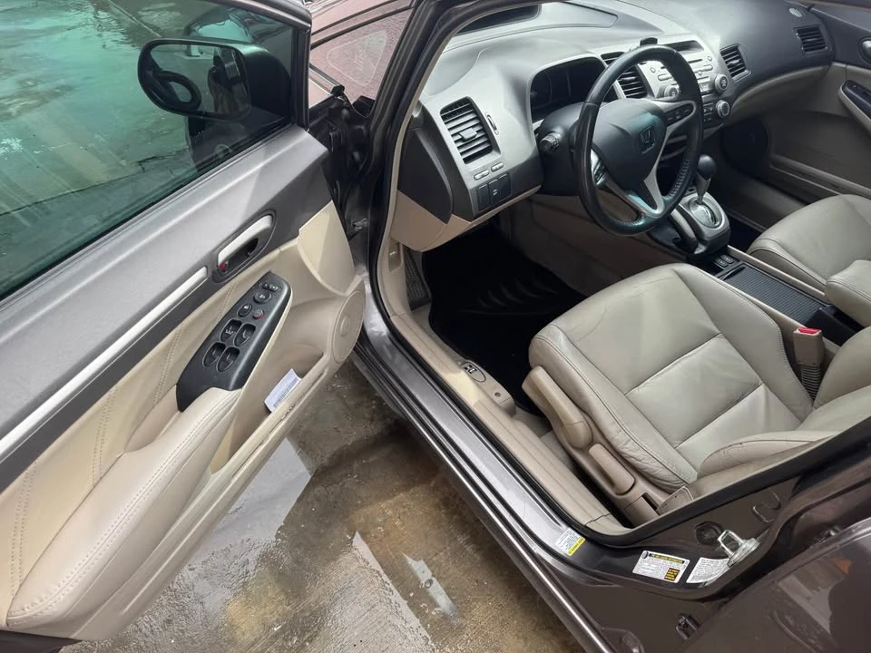 2009 Honda Civic 8th Gen - Image 9 of 13