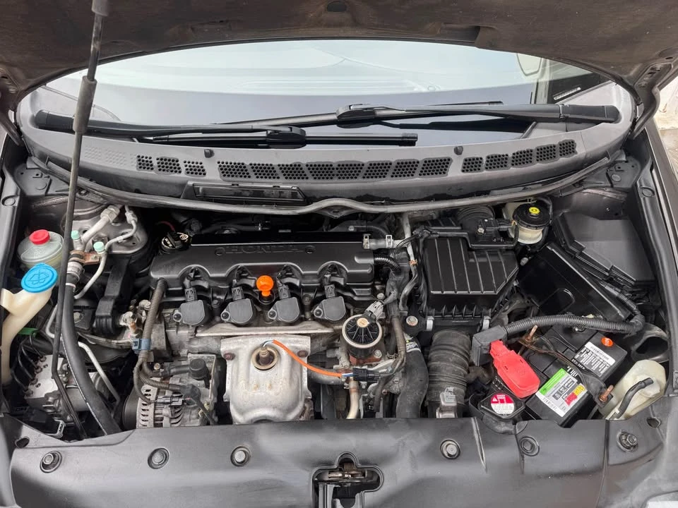 2009 Honda Civic 8th Gen - Image 10 of 13