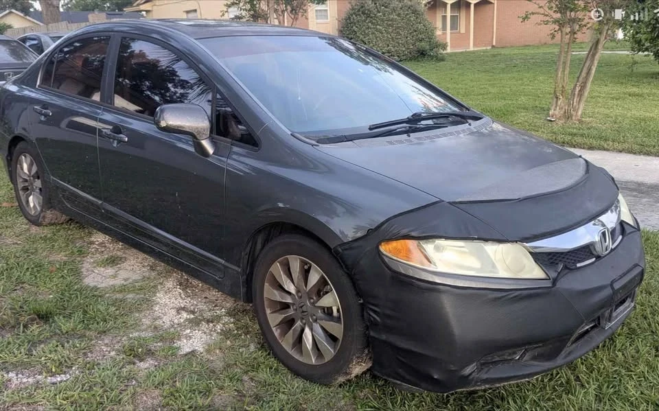 2009 Honda Civic 8th Gen - Image 3 of 4