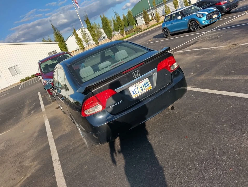 2009 Honda Civic 8th Gen - Image 4 of 7