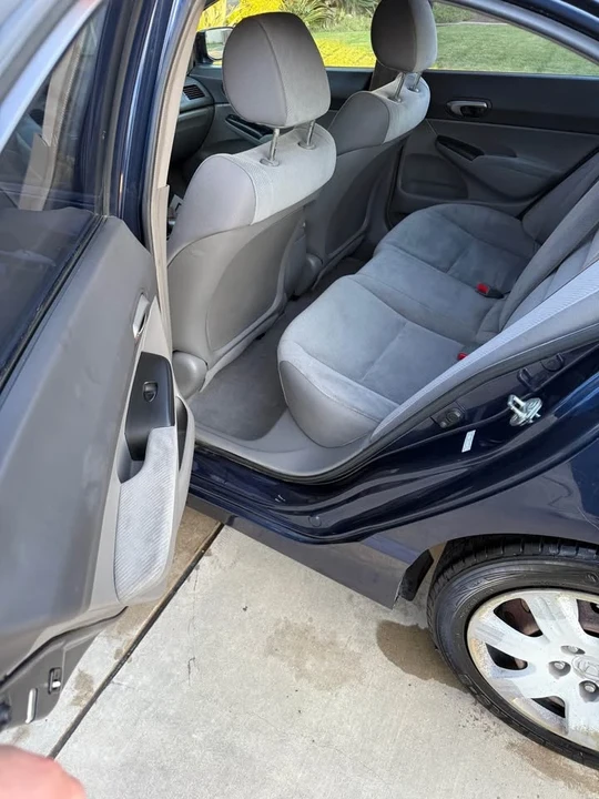 2009 Honda Civic 8th Gen - Image 9 of 10