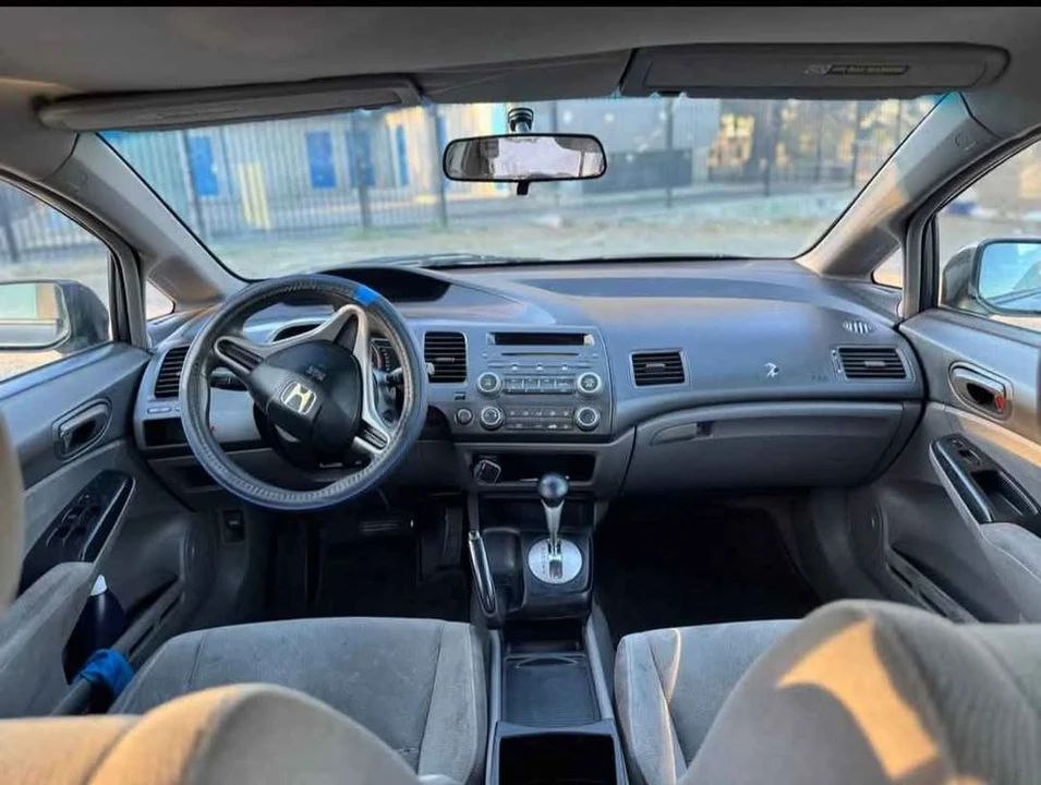 2009 Honda Civic 8th Gen - Image 7 of 8