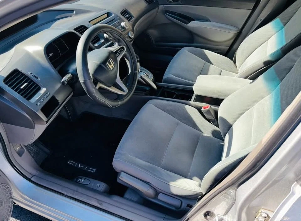 2009 Honda Civic 8th Gen - Image 3 of 6
