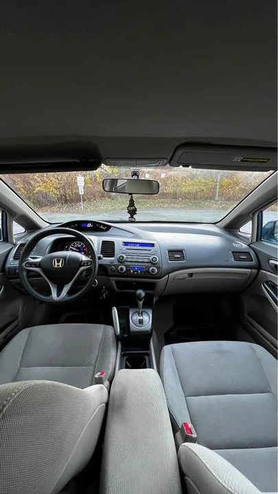 2009 Honda Civic 8th Gen - Image 5 of 6