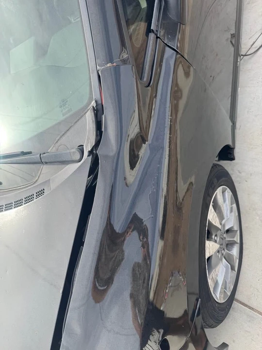 2009 Honda Civic 8th Gen - Image 13 of 15