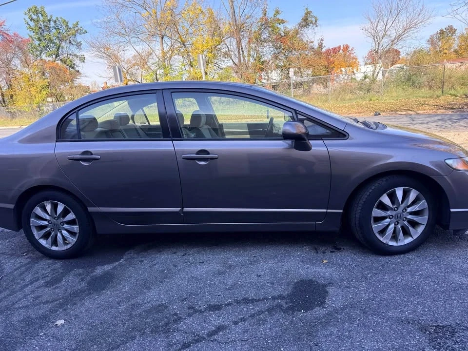 2009 Honda Civic 8th Gen - Image 4 of 15