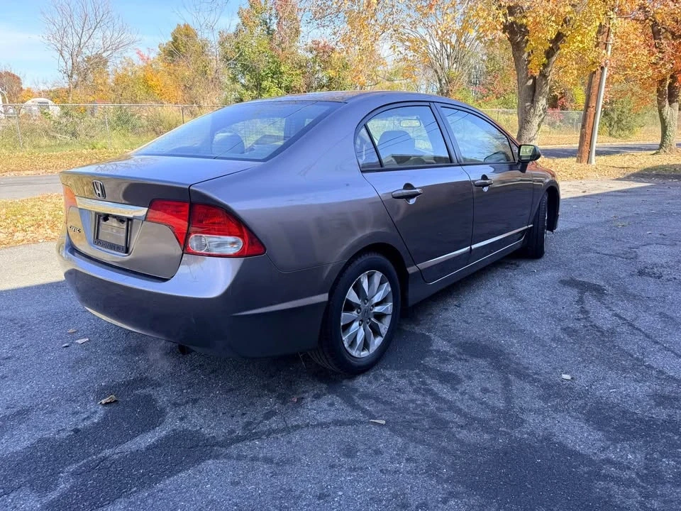 2009 Honda Civic 8th Gen - Image 5 of 15