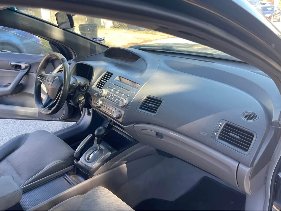 2009 Honda Civic 8th Gen - Image 10 of 13