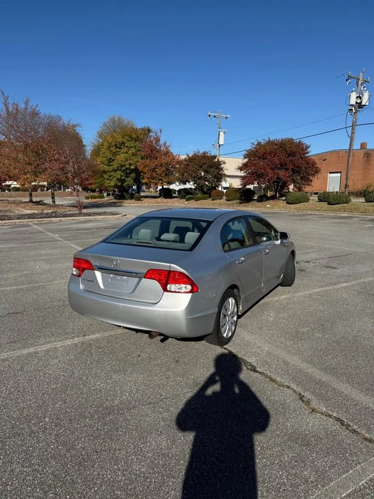 2009 Honda Civic 8th Gen - Image 3 of 12