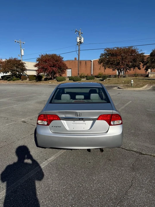 2009 Honda Civic 8th Gen - Image 4 of 12