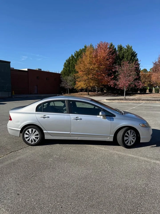 2009 Honda Civic 8th Gen - Image 2 of 12