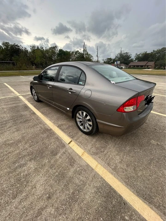 2009 Honda Civic 8th Gen - Image 4 of 8