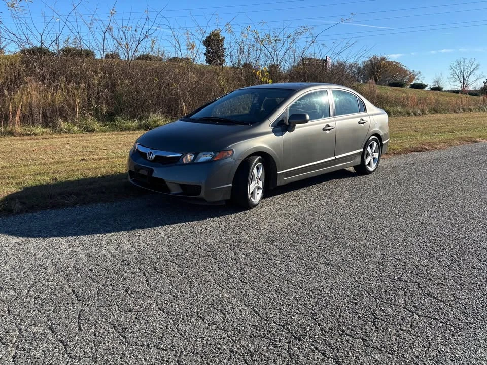 2009 Honda Civic 8th Gen - Image 7 of 8