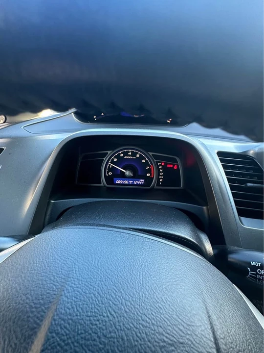 2009 Honda Civic 8th Gen - Image 11 of 12