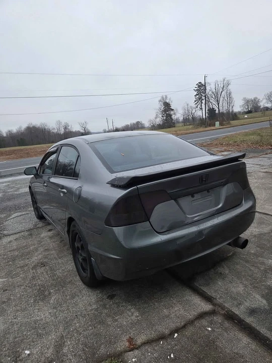 2009 Honda Civic 8th Gen - Image 3 of 10