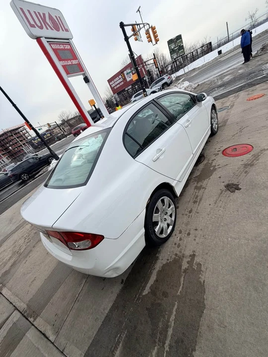 2009 Honda Civic 8th Gen - Image 6 of 17
