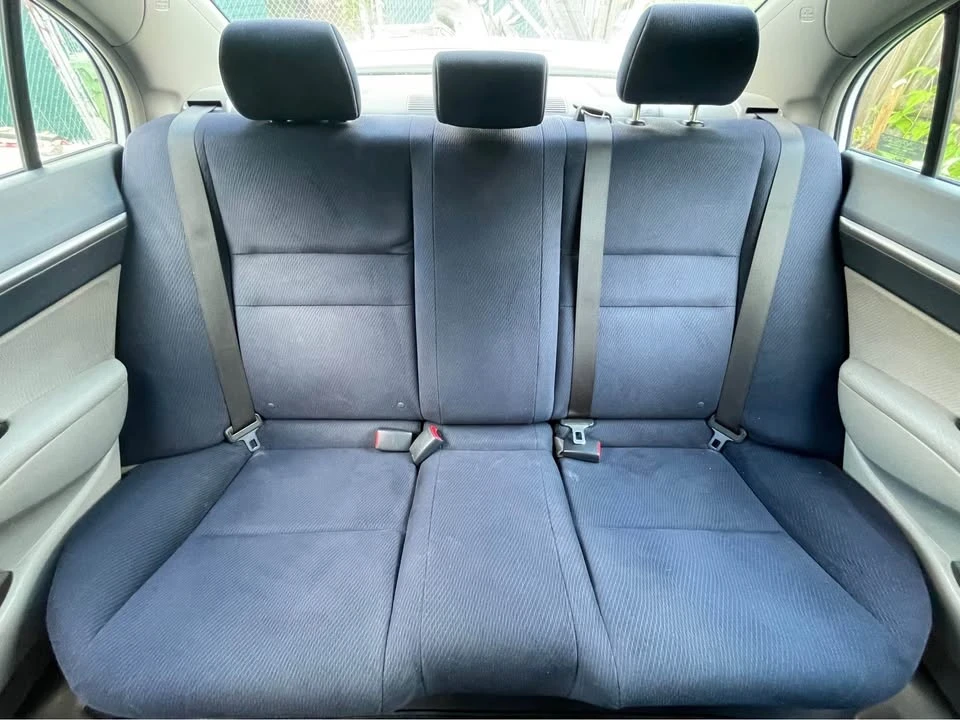 2009 Honda Civic 8th Gen - Image 4 of 5
