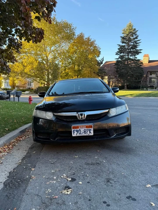 2009 Honda Civic 8th Gen - Image 2 of 5