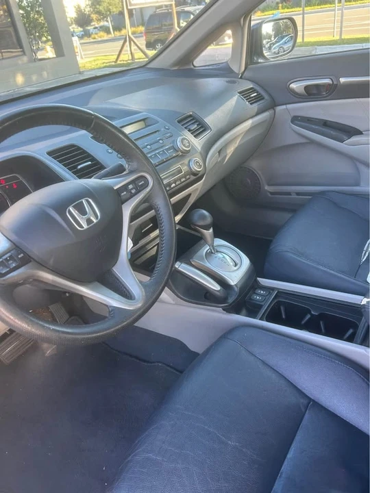 2009 Honda Civic 8th Gen - Image 8 of 9