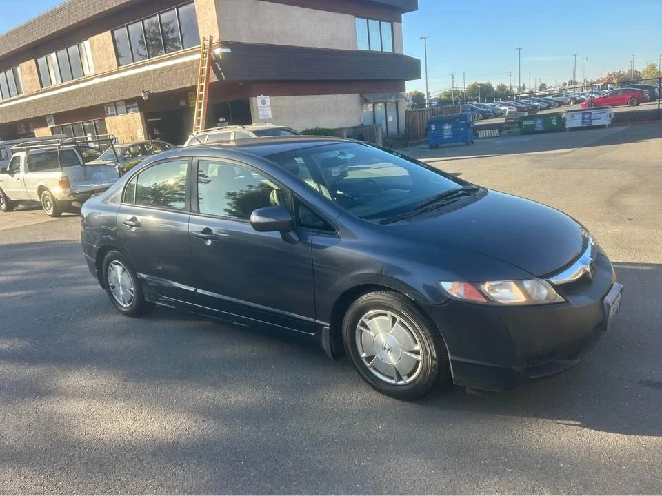 2009 Honda Civic 8th Gen - Image 2 of 9