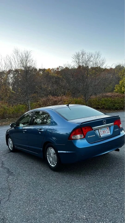 2009 Honda Civic 8th Gen - Image 2 of 11