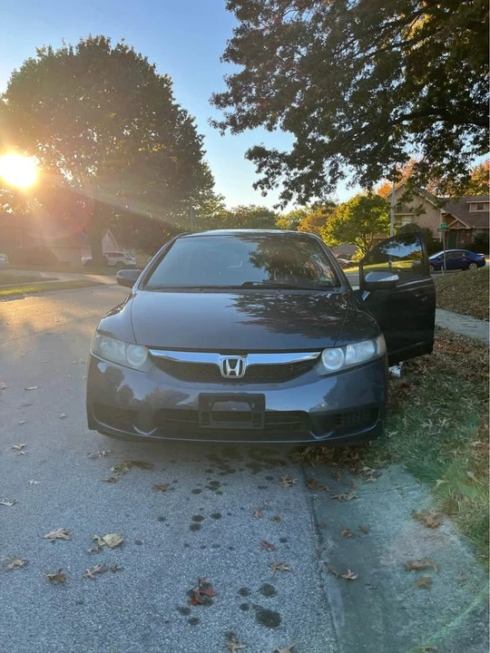 2009 Honda Civic 8th Gen - Image 7 of 13