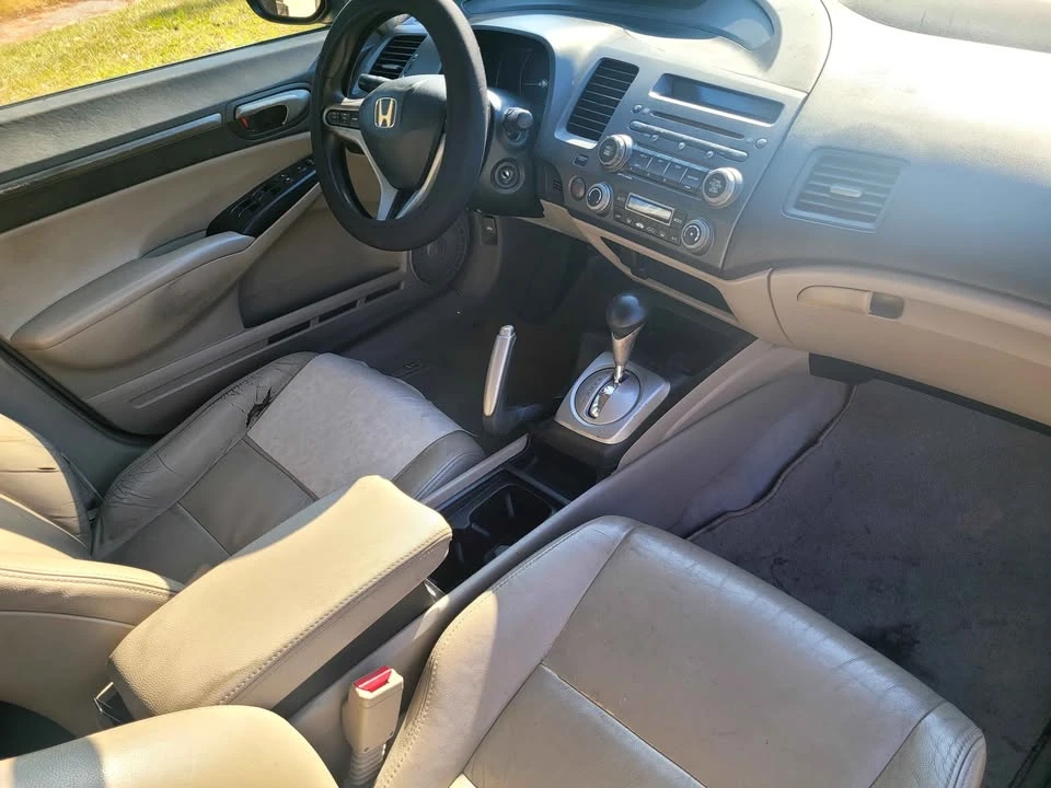 2009 Honda Civic 8th Gen - Image 7 of 9