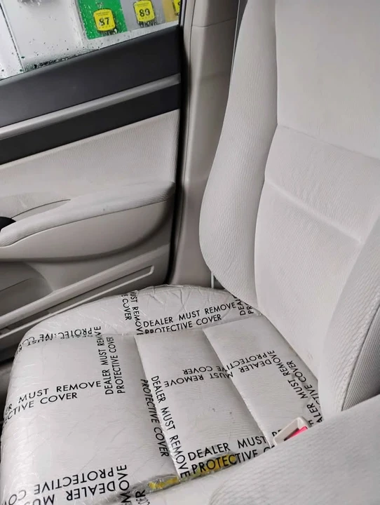 2009 Honda Civic 8th Gen - Image 4 of 8