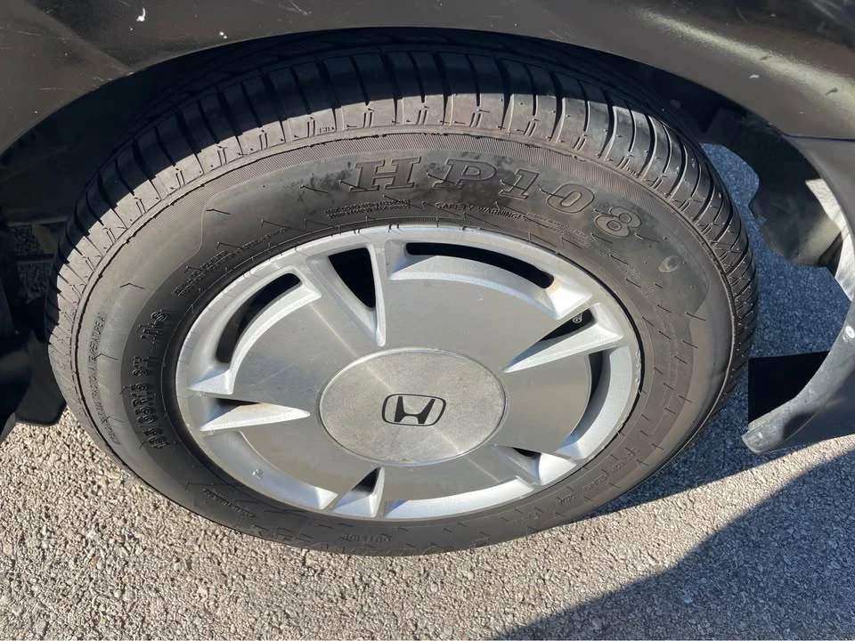 2009 Honda Civic 8th Gen - Image 14 of 17