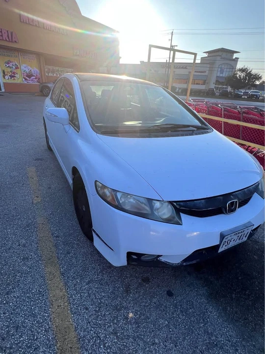 2009 Honda Civic 8th Gen - Image 4 of 8