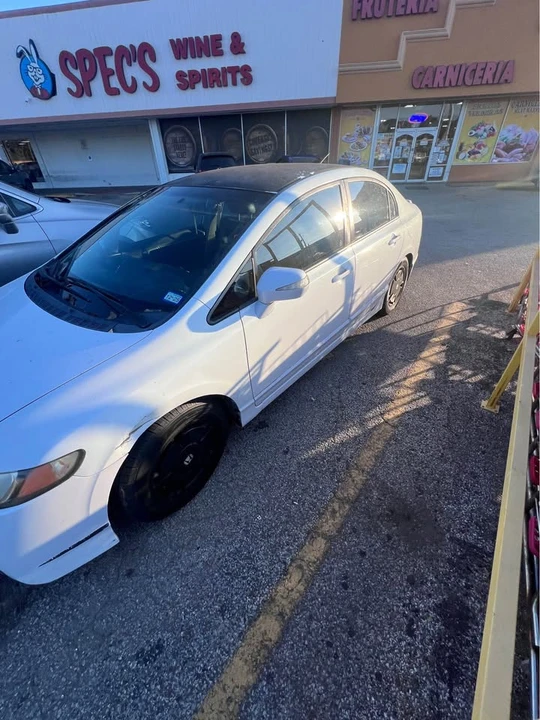 2009 Honda Civic 8th Gen - Image 3 of 8