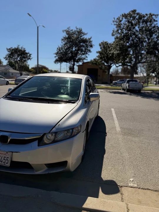 2009 Honda Civic 8th Gen - Image 3 of 5