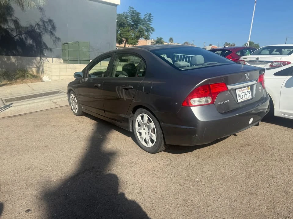 2009 Honda Civic 8th Gen - Image 5 of 9