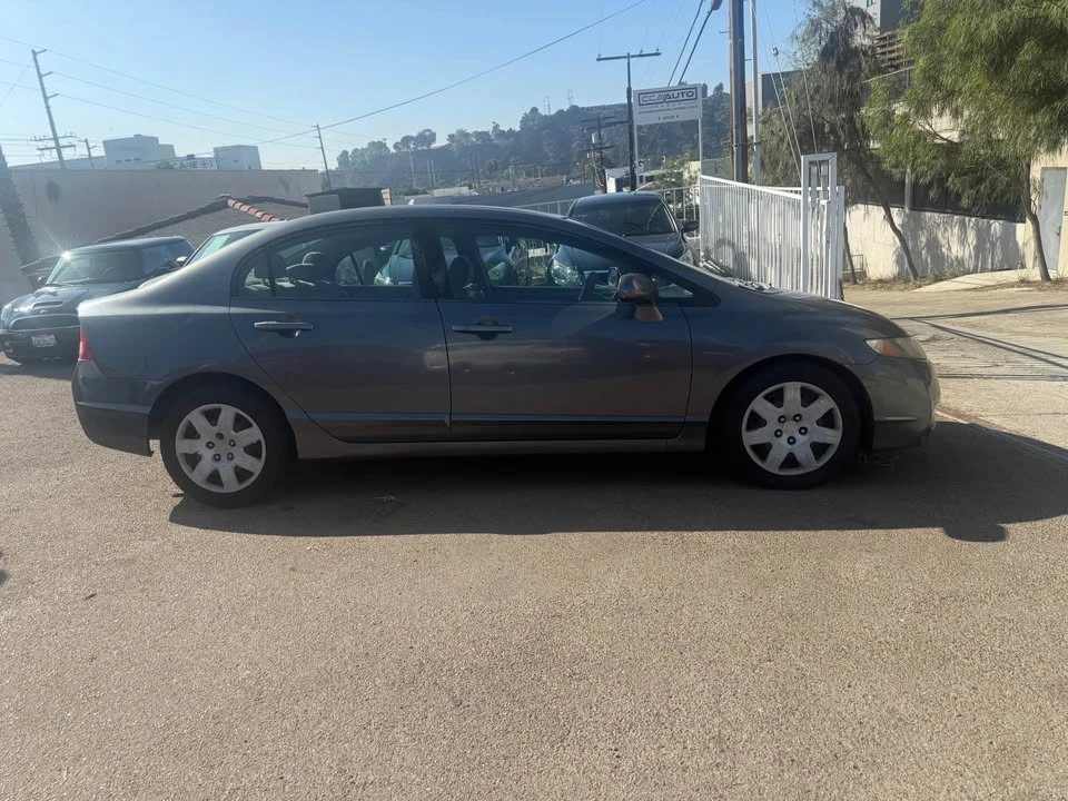 2009 Honda Civic 8th Gen - Image 7 of 9