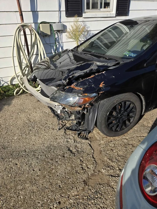 2009 Honda Civic 8th Gen - Image 2 of 9