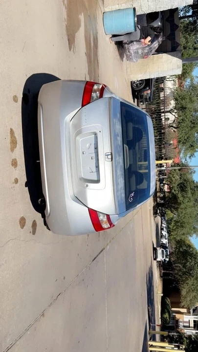 2009 Honda Civic 8th Gen - Image 13 of 16