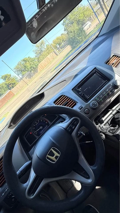 2009 Honda Civic 8th Gen - Image 11 of 12