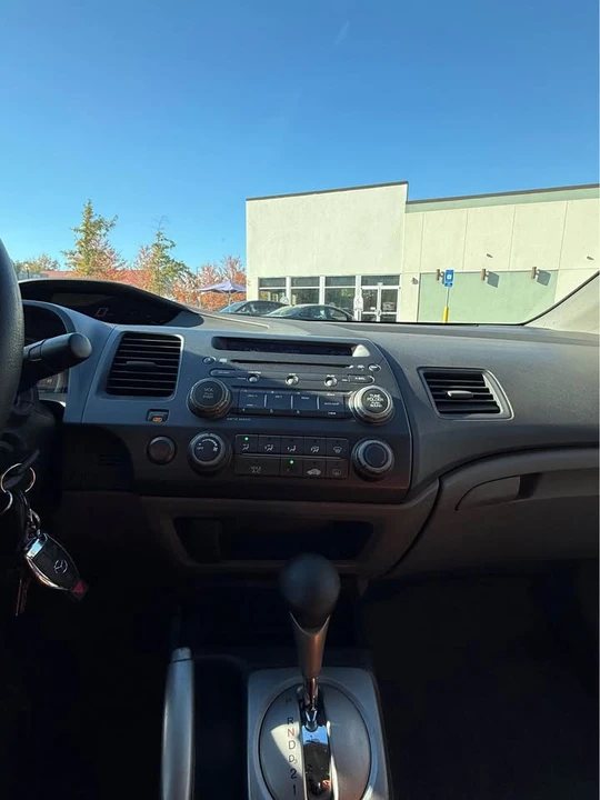 2009 Honda Civic 8th Gen - Image 11 of 12