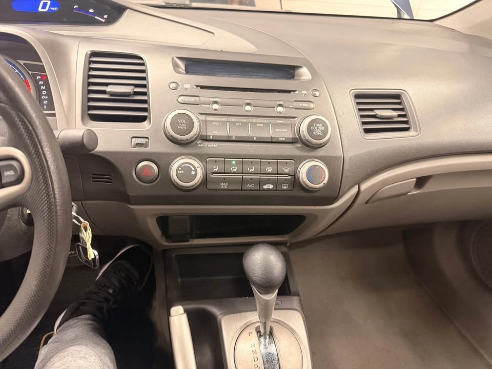 2009 Honda Civic 8th Gen - Image 12 of 20