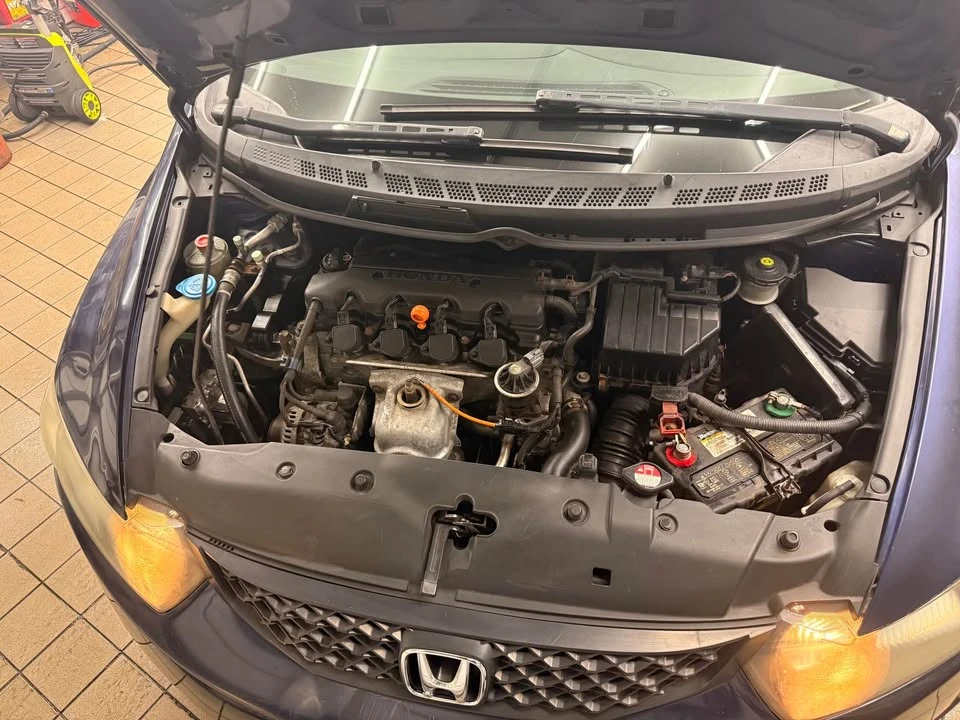 2009 Honda Civic 8th Gen - Image 13 of 20