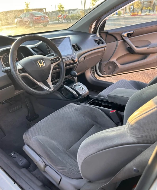 2009 Honda Civic 8th Gen - Image 6 of 12